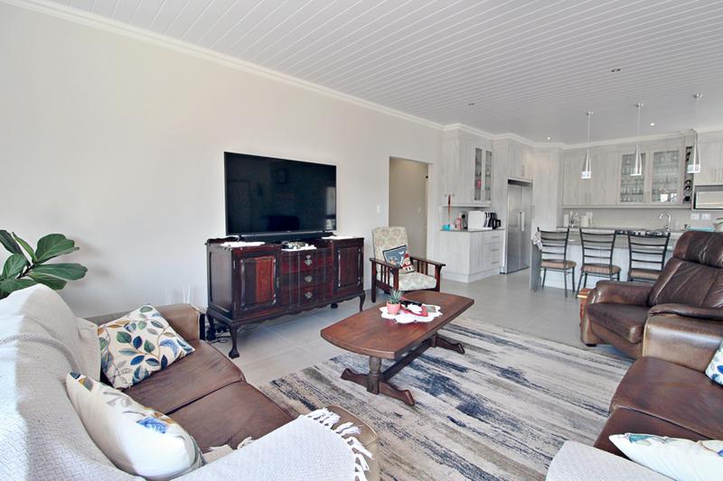 3 Bedroom Property for Sale in Reebok Western Cape